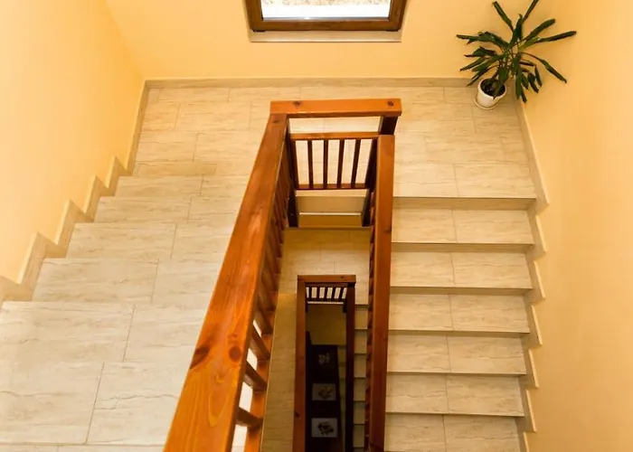 Santa Maria Hotel Tsigov Chark