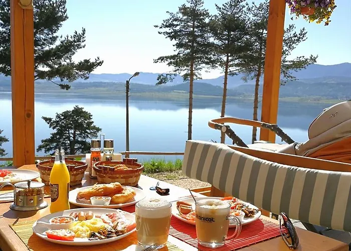 Santa Maria تسيغوف تشارك